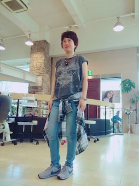 「coca（ANDEX shoes product）（コカ）のアイテム（Tシャツ/カットソー）」を使った、ZEST  Hirokawaさん（レディース・157cm）の春コーディネート