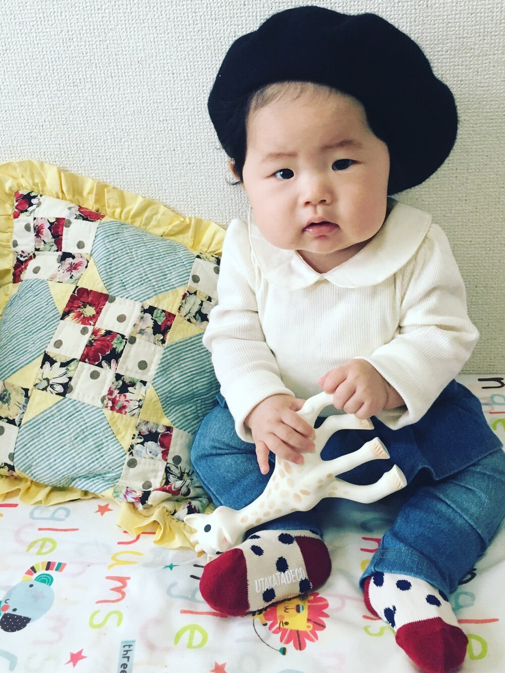 「生後5ヶ月、女の子、70サイズ、70s、autumn」｜「GAPのアイテム（ロンパース、ホワイト系）」を使った、yuuuuuuuuka1127さん（キッズ・70cm）の秋コーディネートの1枚目の写真