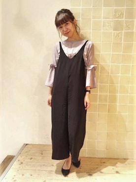 「flower（フラワー）のアイテム（つなぎ/オールインワン）」を使った、flowerさん（レディース・160cm）の秋コーディネート
