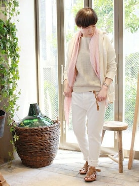 「アイテム（パーカー、ホワイト系）」を使った、Y.Sさん（レディース・165cm）の春コーディネート