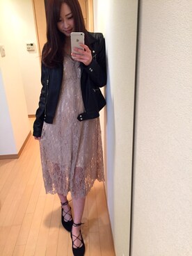 「Lily Brown」｜「アイテム（ライダースジャケット）」を使った、梅本静香さん（レディース・165cm）の春コーディネート