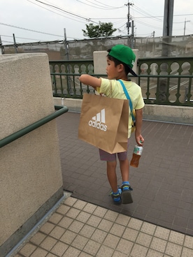「kladskap（クレードスコープ）のアイテム（キャップ）」を使った、pucchiさん（キッズ・125cm）の夏コーディネート