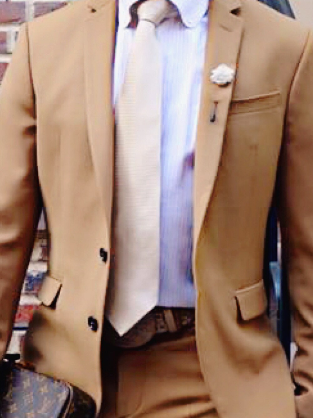 BOTTEGA VENETAのスーツジャケットを使った人気ファッション