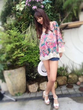 「撮影」｜「アイテム（帽子）」を使った、MASAEさん（レディース・168cm）の春コーディネート