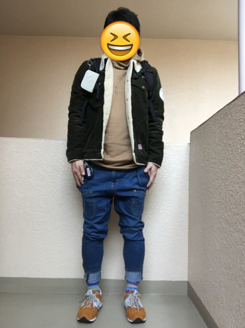 「アダルトおカワたん部、靴下愛好家、靴下教フェス、ボアジャケット、サルエルパンツ、ニューバランス、BEN DAVIS、メルシーボークー、靴下教」｜「BEN DAVISのアイテム（その他アウター、グリーン系）」を使った、Ren Saitoさん（メンズ・168cm）の冬コーディネートの1枚目の写真