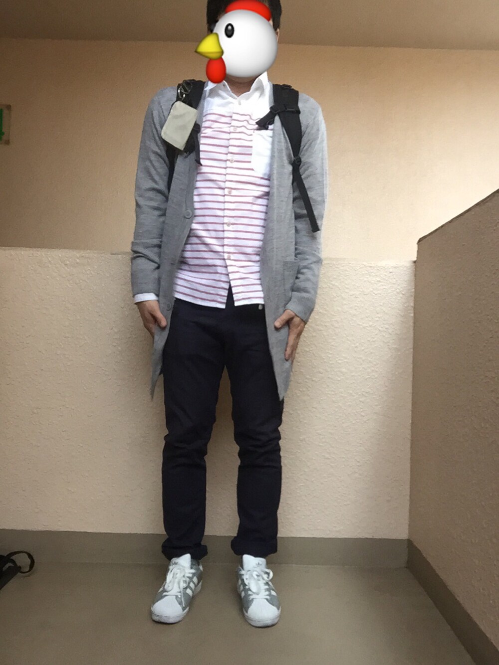 「I LOVE 九州、アダルトおカワたん部、赤コンオールスターズ感謝祭告知、ロングカーディガン、スーパースター、nano・universe、utility、adidas」｜「Utilityのアイテム（カーディガン/ボレロ、グレー系）」を使った、Ren Saitoさん（メンズ・168cm）の春コーディネートの1枚目の写真