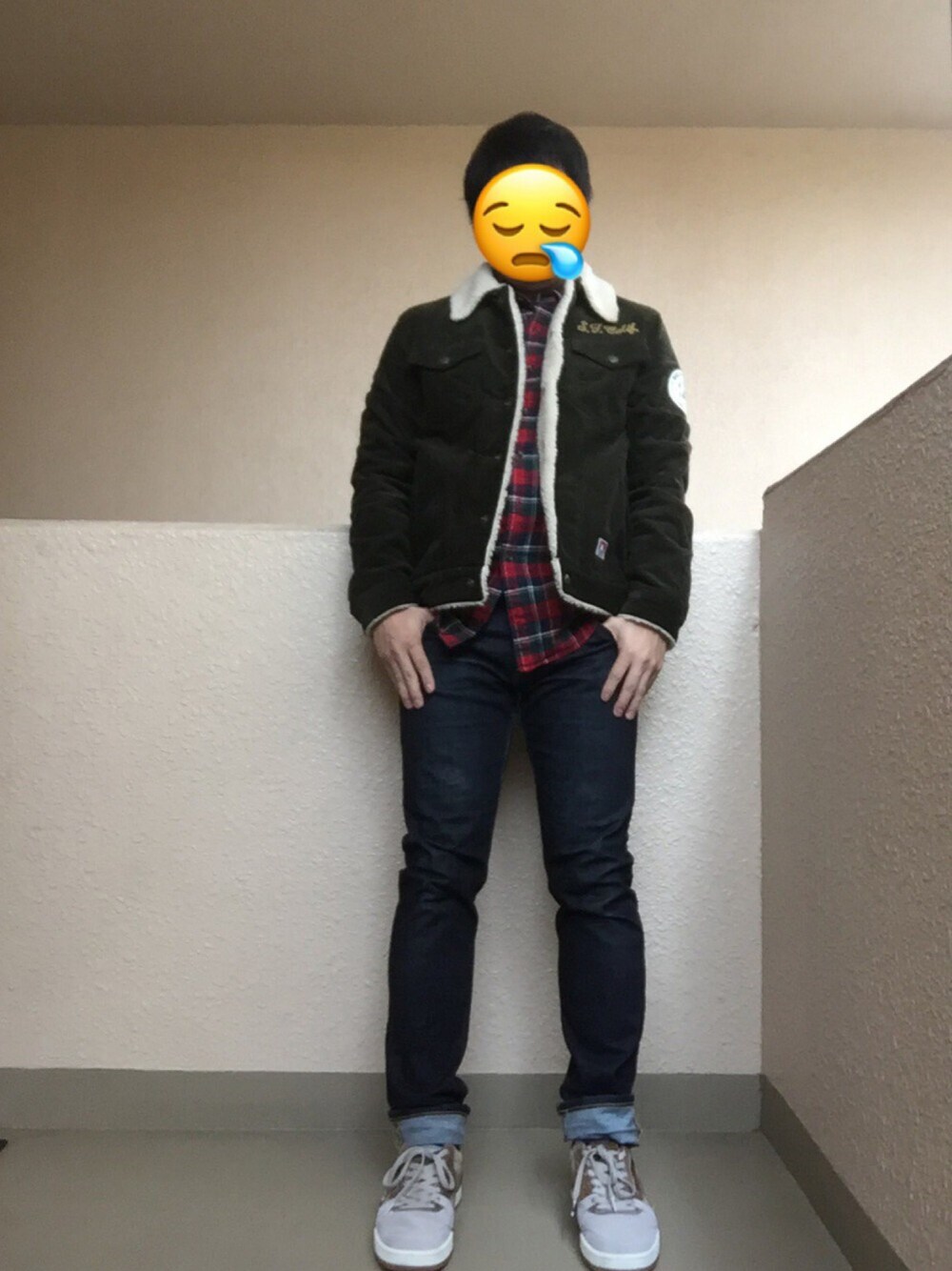 「アダルトおカワたん部、ボアジャケット、チェックシャツ、木目、BEN DAVIS、UNIQLO、無印良品、reebok、愛はWEARを救うキャンペーン」｜「BEN DAVISのアイテム（その他アウター、グリーン系）」を使った、Ren Saitoさん（メンズ・168cm）の冬コーディネートの1枚目の写真
