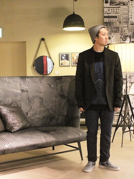 「DIESEL（ディーゼル）のアイテム（テーラードジャケット）」を使った、DIESEL KOHEYさん（メンズ・172cm）の秋コーディネート