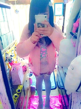 「アイテム（パーカー）」を使った、綺莉さん（レディース・157cm）の春コーディネート