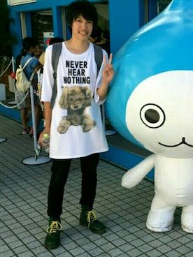 「MILKBOY（ミルクボーイ）のNEVER HEAR BEAR Tシャツ（Tシャツ/カットソー）」を使った、ゅおさん（メンズ・177cm）の夏コーディネート