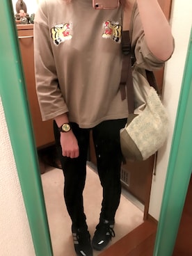 「JEANASIS（ジーナシス）のDENIMシルキースキニーパンツ/715842 （デニムパンツ）」を使った、こけ子さん（レディース・152cm）の秋コーディネート