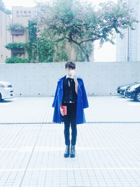 「blue」｜「アイテム（カバーオール）」を使った、Corin Ngさん（メンズ・170cm）の秋コーディネート