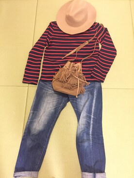「UNIQLO（ユニクロ）のアイテム（Tシャツ/カットソー、レッド系）」を使った、ニャモさん（レディース・161cm）の秋コーディネート