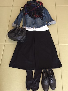 「UNIQLO（ユニクロ）のアイテム（その他パンツ、ブラック系）」を使った、ニャモさん（レディース・161cm）の秋コーディネート