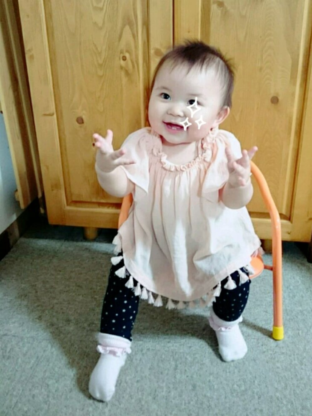 「オフショルダー、袖フリル、２ＷＡＹ、チュニック、赤ちゃん、女の子、０歳、10ヶ月、いないいないばぁっ」｜「高速過ぎて手が消えてる😆のアイテム（ママ＆ベビー、その他）」を使った、madoさん（キッズ・70cm）の夏コーディネートの1枚目の写真