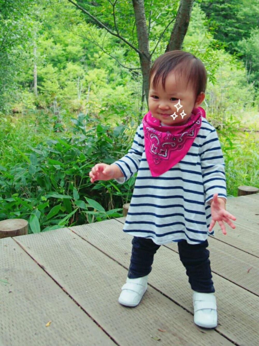 「Boderトップスコーデフェス、ボータートップス、バンダナ、旅行スタイル、女の子、1歳1ヶ月、old navy」｜「UNIQLOのアイテム（レギンス/スパッツ、ブルー系）」を使った、madoさん（キッズ・70cm）の秋コーディネートの1枚目の写真
