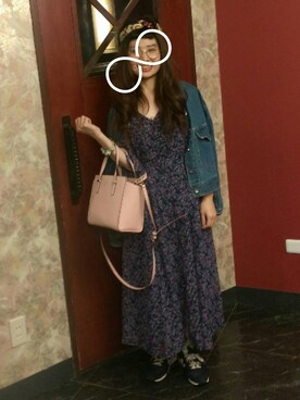 「katespadeのアイテム（ショルダーバッグ、ピンク系）」を使った、Chieさん（レディース・153cm）の秋コーディネート