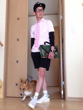 「アイテム（アナログ腕時計、ピンク系）」を使った、うえちんさん（メンズ・173cm）の春コーディネート