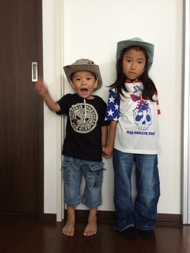 「HYSTERIC MINI（ヒステリックミニ）のアイテム（Tシャツ/カットソー、ブラック系）」を使った、hiroさん（キッズ）の夏コーディネート