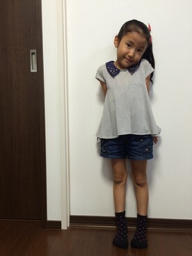 「ANNA SUI miniのアイテム（Tシャツ/カットソー、シルバー系）」を使った、hiroさん（キッズ）の夏コーディネート