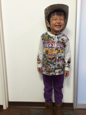 「HYSTERIC MINI（ヒステリックミニ）のアイテム（Tシャツ/カットソー、その他）」を使った、hiroさん（キッズ）の秋コーディネート
