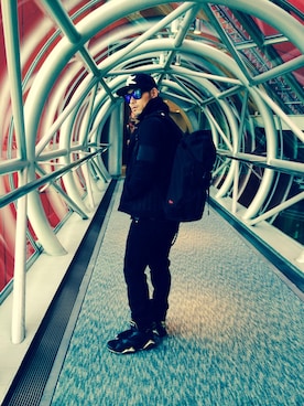 「BLOOD SWEATandTEARSのアイテム（キャップ、ブラック系）」を使った、ZORO(@playazlounge)さん（メンズ・170cm）の秋コーディネート