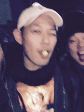 「BAGARCH（バガーチ）のアイテム（キャップ、ホワイト系）」を使った、ZORO(@playazlounge)さん（メンズ・170cm）の冬コーディネート