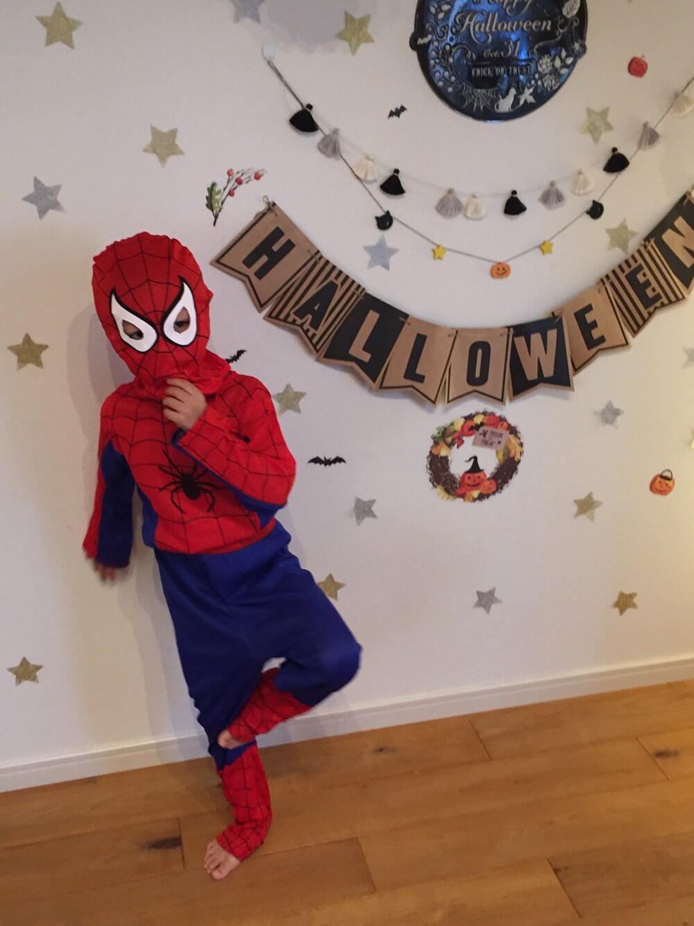 「景樹にハロウィン2016、HALLOWEEN2016、ハロウィン、おとこのこ、もはや誰、スパイダーマン」｜「spiderのアイテム（トップス、レッド系）」を使った、momoさん（キッズ・110cm）の秋コーディネートの1枚目の写真