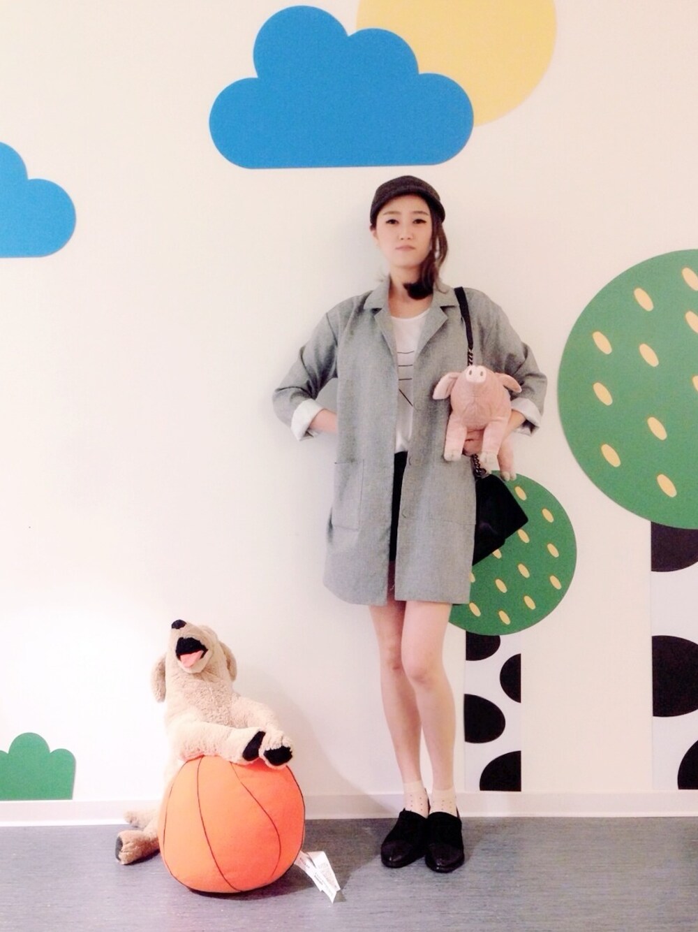 「CHANELのアイテム（ショルダーバッグ、ブラック系）」を使った、VVN_SUNさん（レディース・163cm）の秋コーディネートの1枚目の写真