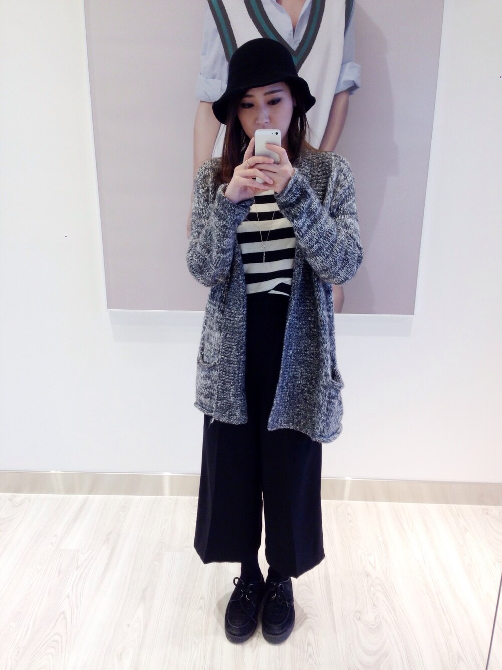 「UNDERGROUNDのアイテム（その他シューズ、ブラック系）」を使った、VVN_SUNさん（レディース・163cm）の冬コーディネートの1枚目の写真