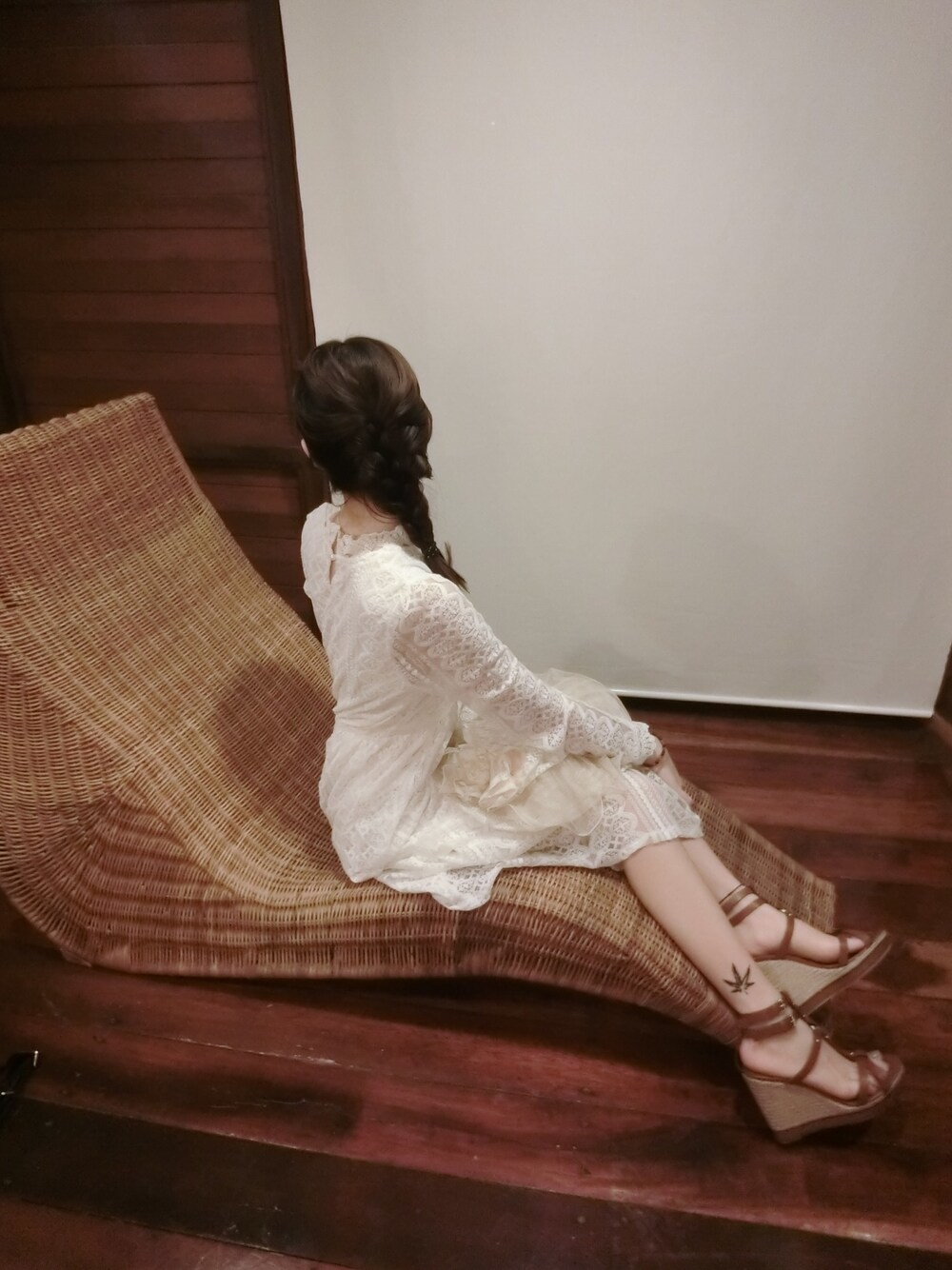 「resort、holiday、beach、Dinner、PARTY、forest」｜「Massimo Duttiのアイテム（サンダル、ブラウン系）」を使った、lilyyuminさん（レディース・165cm）の春コーディネートの1枚目の写真