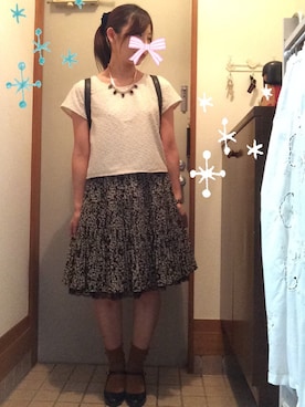 「花柄 スカート」｜「アイテム（パンプス）」を使った、まるるさん（レディース・156cm）の秋コーディネート