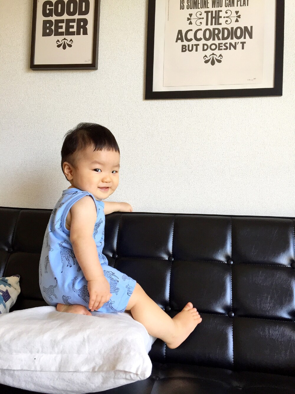 「西松屋のアイテム（つなぎ/オールインワン、ブルー系）」を使った、soramikiさん（キッズ・70cm）の夏コーディネートの1枚目の写真