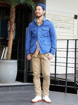 「アイテム（ストール/ショール）」を使った、Hasebeさん（メンズ・171cm）の春コーディネート