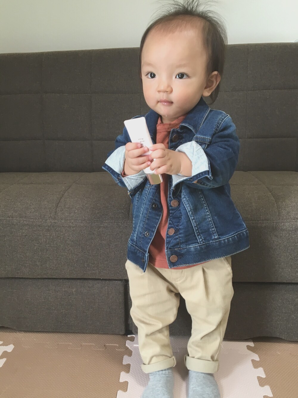 「キッズファッション、秋のコーデ、男の子、息子コーデ、無印良品、babygap、monmimi、モンミミ、1歳、デニムジャケット」｜「babyGAPのアイテム（デニムジャケット、ブルー系）」を使った、ゆーせいさん（キッズ・90cm）の秋コーディネートの1枚目の写真