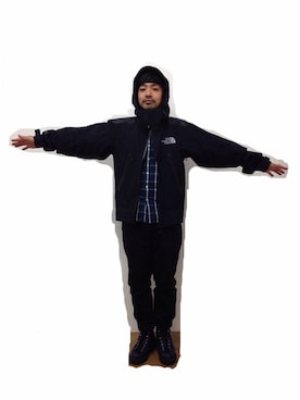 「White Mountaineering」｜「アイテム（マウンテンパーカー）」を使った、ハラペチさん（メンズ・165cm）の春コーディネート