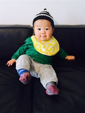 「yellow」｜「アイテム（ニットキャップ/ビーニー）」を使った、souさん（キッズ・70cm）の冬コーディネート