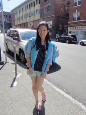 「Abercrombie&Fitch（アバークロンビーアンドフィッチ）のアイテム（スタジャン）」を使った、Angela Soongさん（レディース・158cm）の夏コーディネート