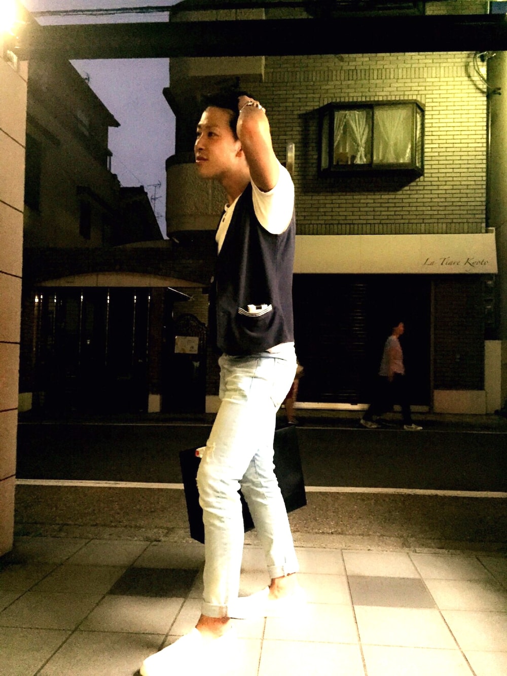 BURBERRY BLACK LABELのスーツベストを使った人気ファッション