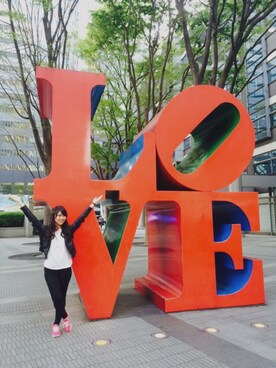 「カラースニーカー」｜「アイテム（ジャケット/アウター）」を使った、かなさん（レディース・160cm）の春コーディネート