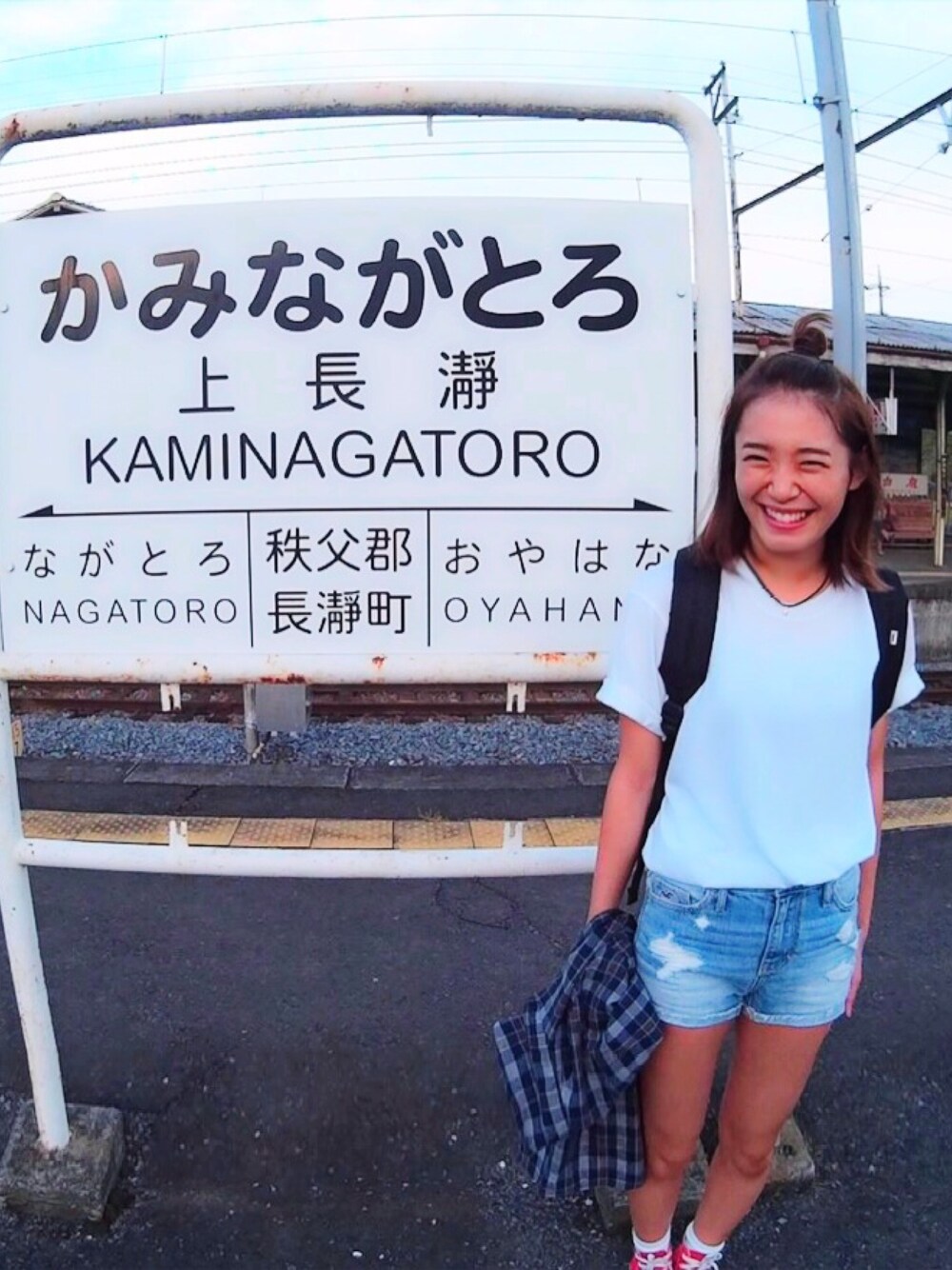「秩父、旅行、カジュアル、日本、埼玉県、友達、UNIQLO、Tシャツ、ＧＷ」｜「UNIQLOのアイテム（Tシャツ/カットソー、ホワイト系）」を使った、TAGUさん（レディース・154cm）の春コーディネートの1枚目の写真