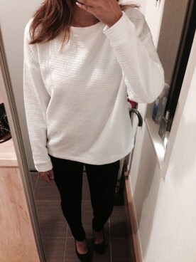 「ZARA（ザラ）のアイテム（スウェット、ホワイト系）」を使った、べんじゃみんさん（レディース）の秋コーディネート