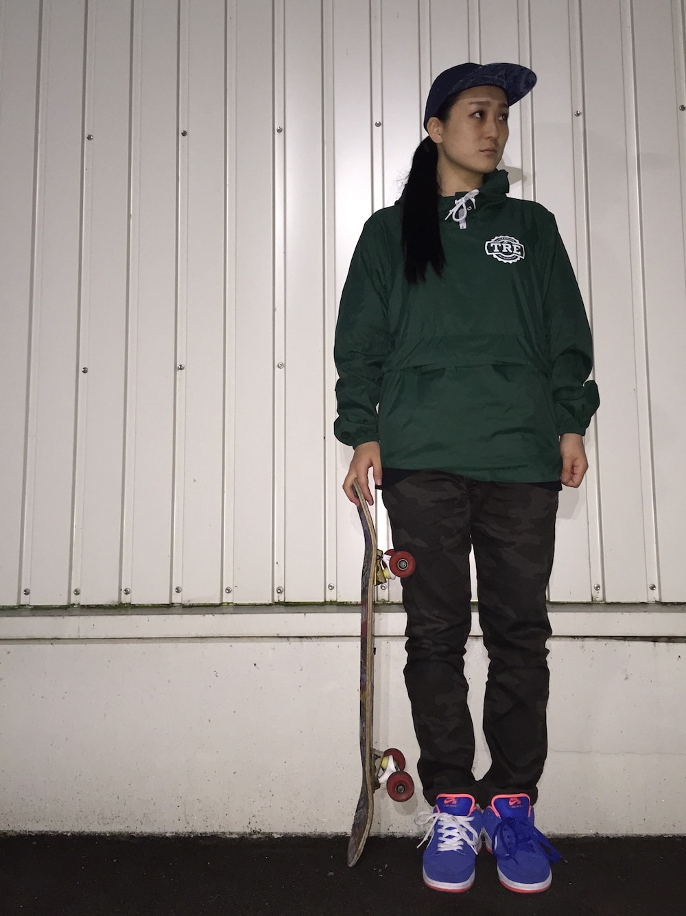 「ALTAMONTのアイテム（ニットキャップ/ビーニー、ブルー系）」を使った、mareさん（レディース・169cm）の秋コーディネートの1枚目の写真