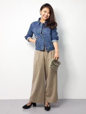 「カジュアルダウン」｜「アイテム（デニムジャケット）」を使った、natsuさん（レディース・155cm）の秋コーディネート