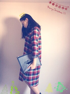 「アイテム（クラッチバッグ、グレー系）」を使った、Hibikiさん（レディース・168cm）の冬コーディネート