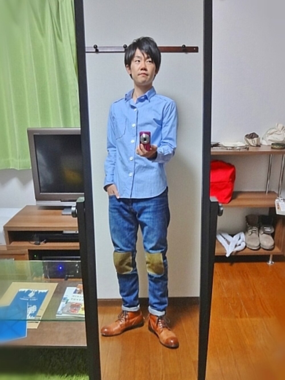 その他パンツを着用した秋コーディネートの1枚目の写真
