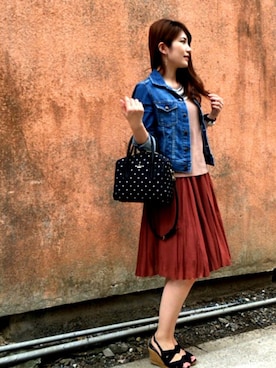 「アイテム（その他トップス、ブラウン系）」を使った、ぴじくるさん（レディース・167cm）の春コーディネート