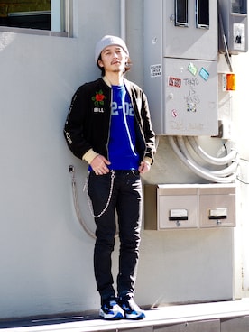 「アイテム（ニットキャップ/ビーニー、グレー系）」を使った、YUUCHIDAさん（メンズ・173cm）の冬コーディネート