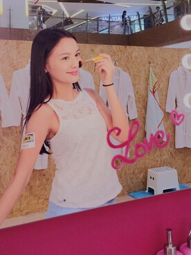 Christy Laiさんのコーディネート