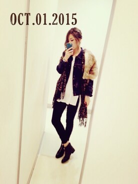 「アイテム（ストール/ショール、ブラック系）」を使った、MAHOMiさん（レディース・160cm）の秋コーディネート